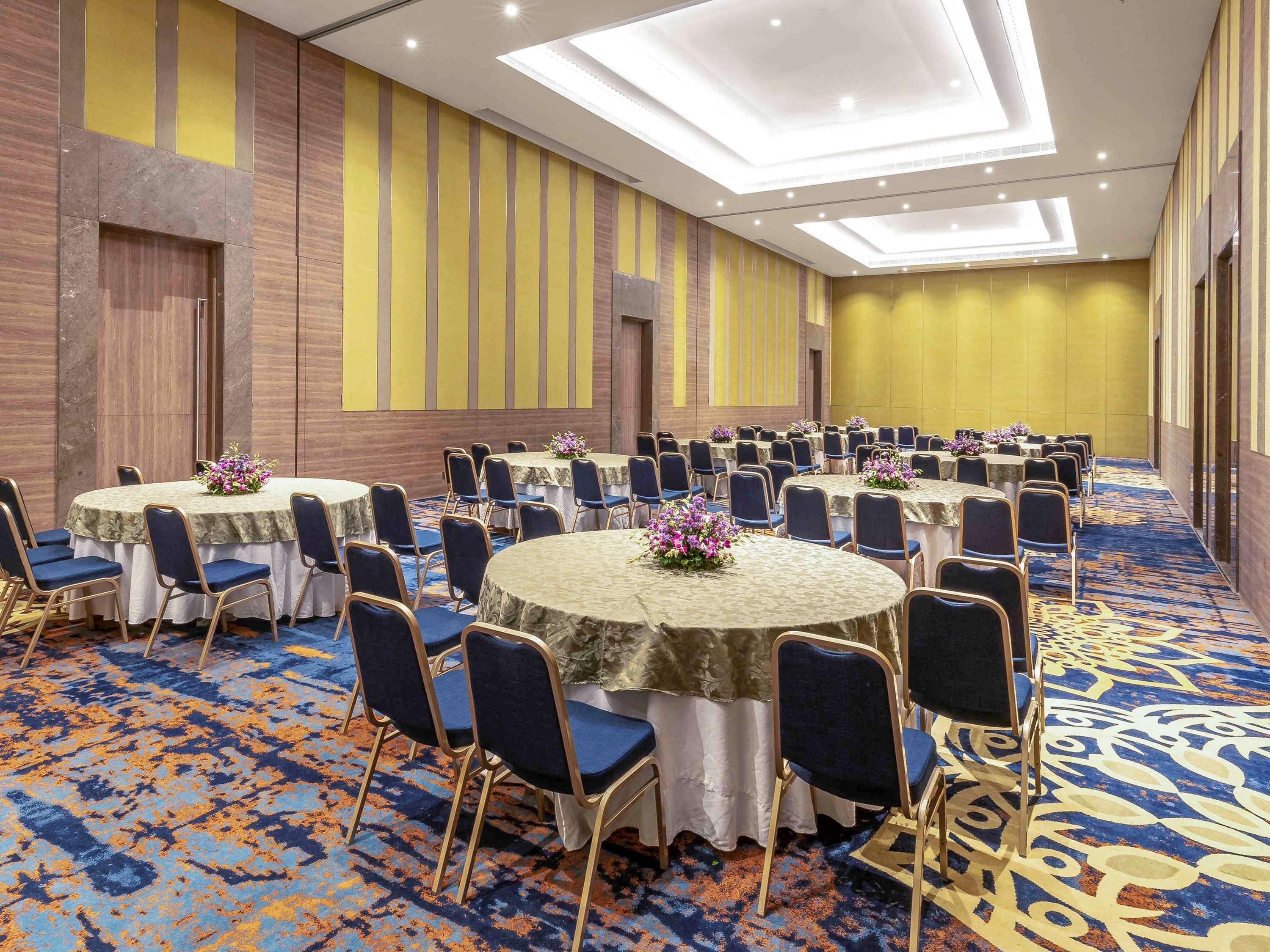 Grand Mercure Ahmedabad Gift City - An Accor Hotels Brand Gandhinagar Exteriör bild