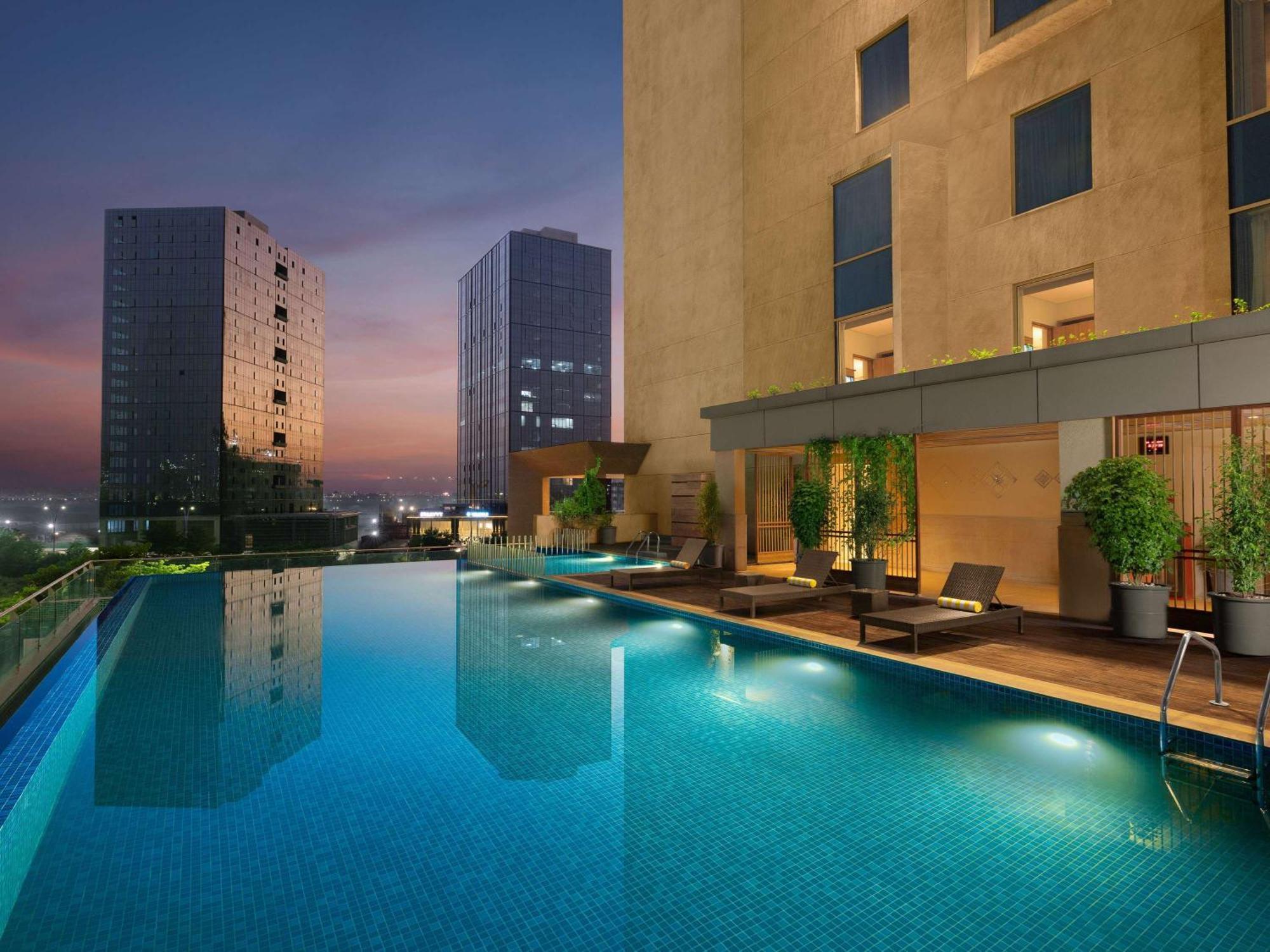 Grand Mercure Ahmedabad Gift City - An Accor Hotels Brand Gandhinagar Exteriör bild