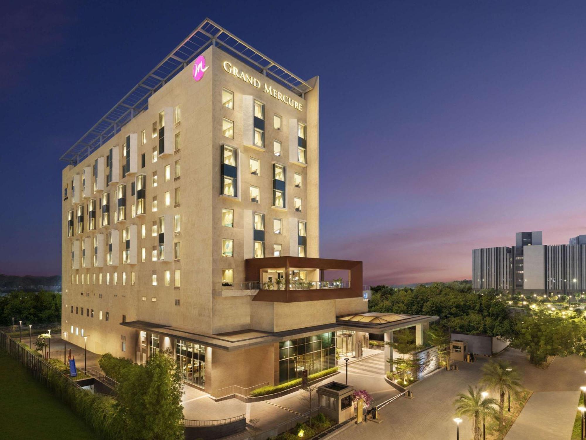 Grand Mercure Ahmedabad Gift City - An Accor Hotels Brand Gandhinagar Exteriör bild