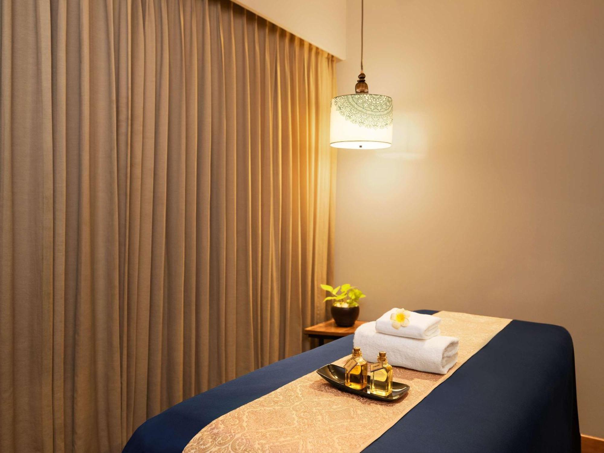 Grand Mercure Ahmedabad Gift City - An Accor Hotels Brand Gandhinagar Exteriör bild
