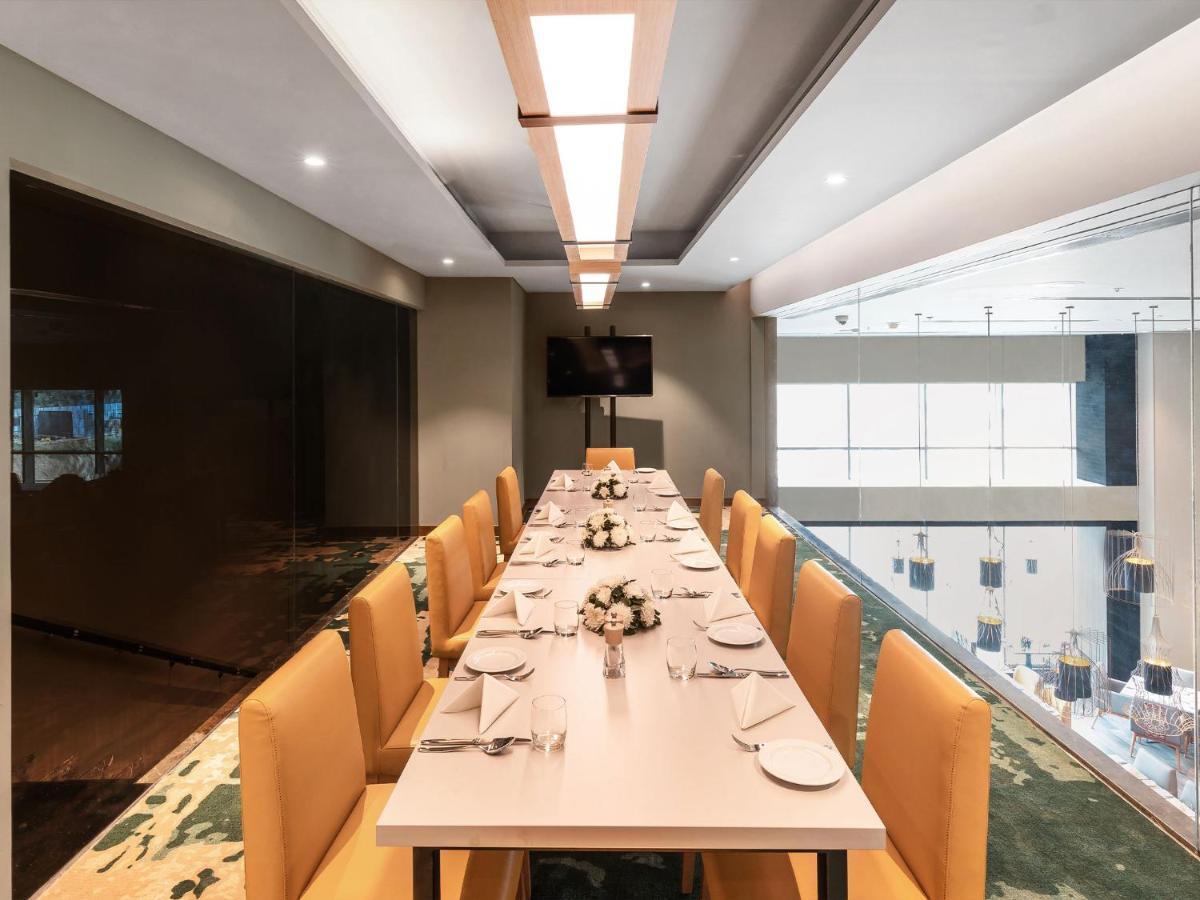 Grand Mercure Ahmedabad Gift City - An Accor Hotels Brand Gandhinagar Exteriör bild